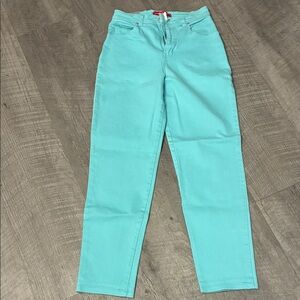 Gloria Vanderbilt blue jeans size 8